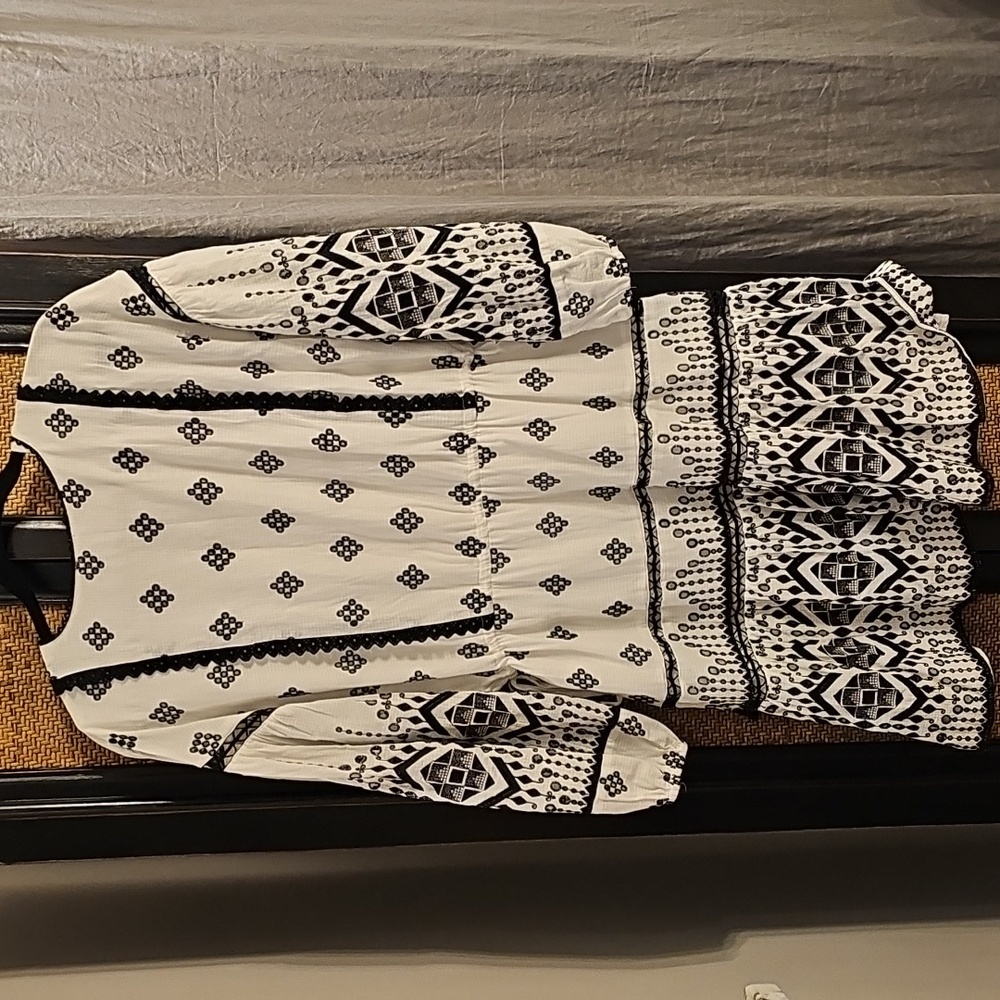 Anthropologie Black and White Long Sleeve Sundress - Picture 7 of 7